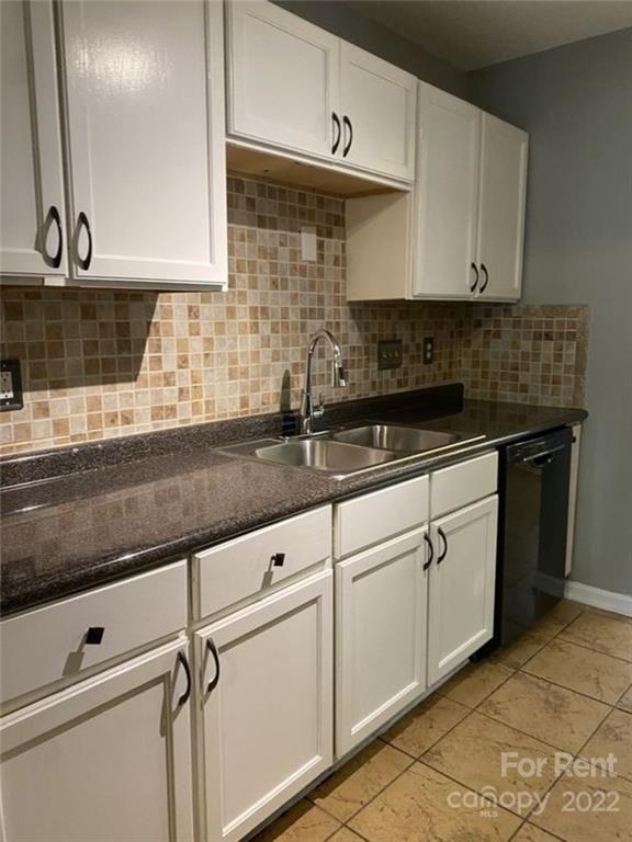 Property image 4 at 8027 Sherington Way, Charlotte, NC 28227