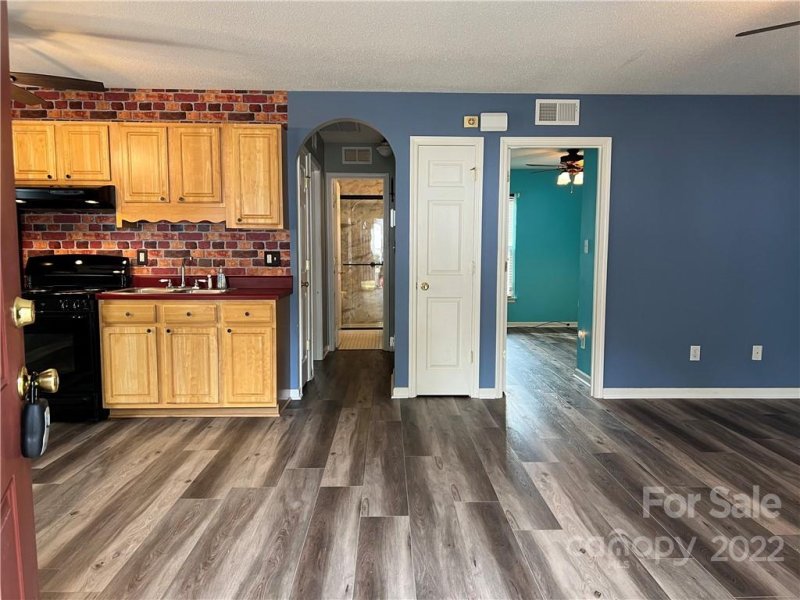 Property image 3 at 6619 Hampton Way Drive, Charlotte, NC 28213