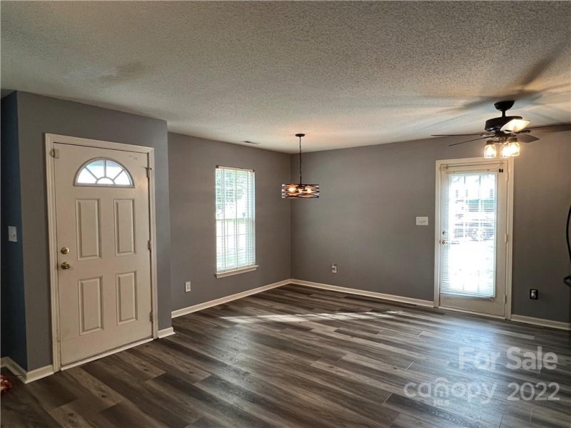 Property image 4 at 6619 Hampton Way Drive, Charlotte, NC 28213