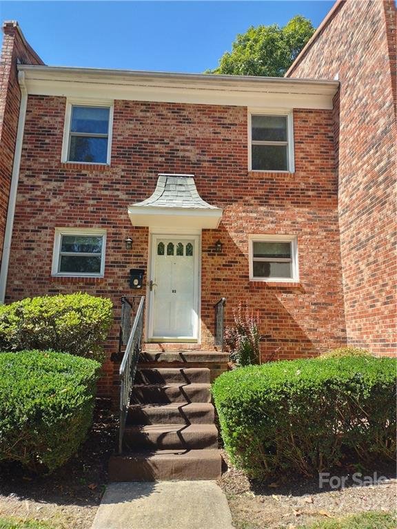 1409 Kensington Road