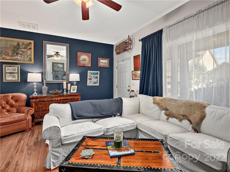 Property image 4 at 22 Rotunda Circle, Asheville, NC 28806