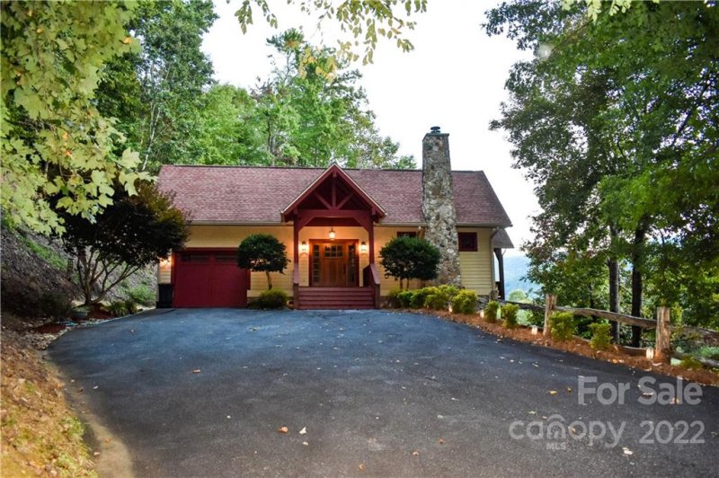 Property image 2 at 270 Par 3 Road, Whittier, NC 28789