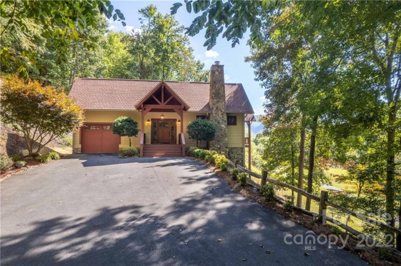 Property image 3 at 270 Par 3 Road, Whittier, NC 28789