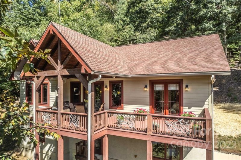 Property image 4 at 270 Par 3 Road, Whittier, NC 28789