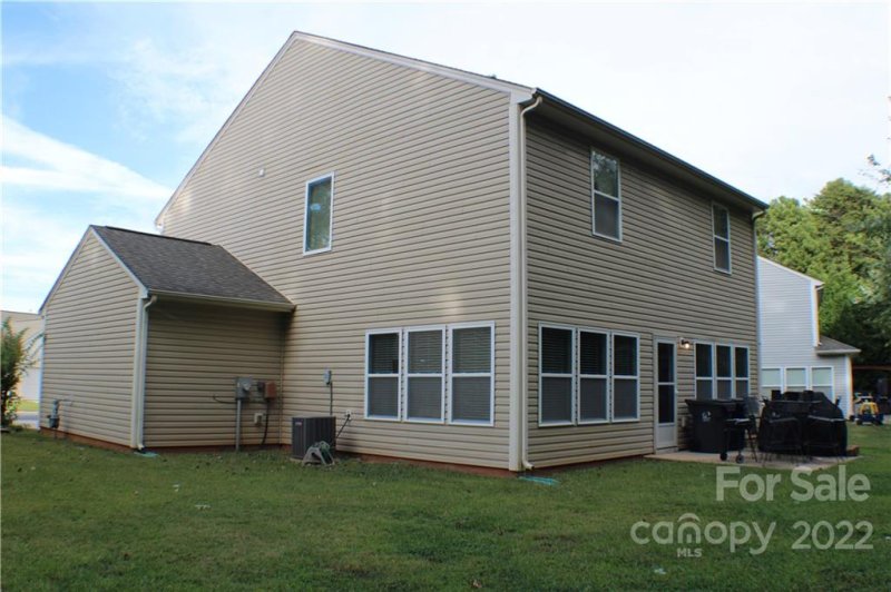 Property image 5 at 2032 Lake Vista Drive, Mount Holly, NC 28120