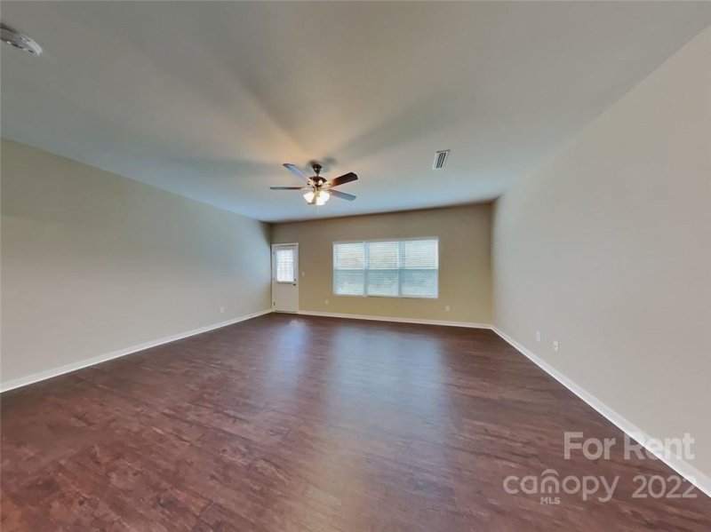 Property image 2 at 123 Coddington Lane, Statesville, NC 28625