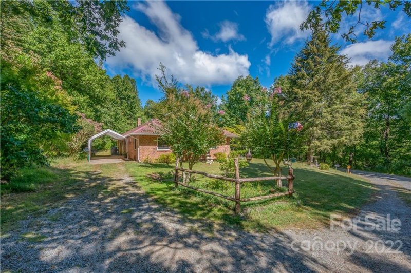 Property image 2 at 108 Bear Run Drive, Columbus, NC 28722