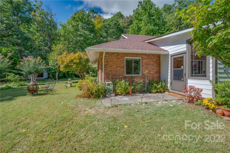 Property image 4 at 108 Bear Run Drive, Columbus, NC 28722