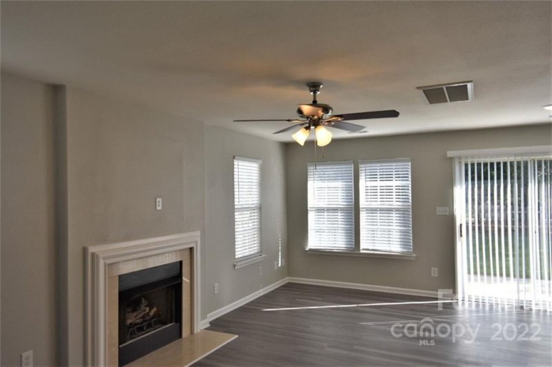 Property image 3 at 4979 Astonshire Lane, Concord, NC 28027