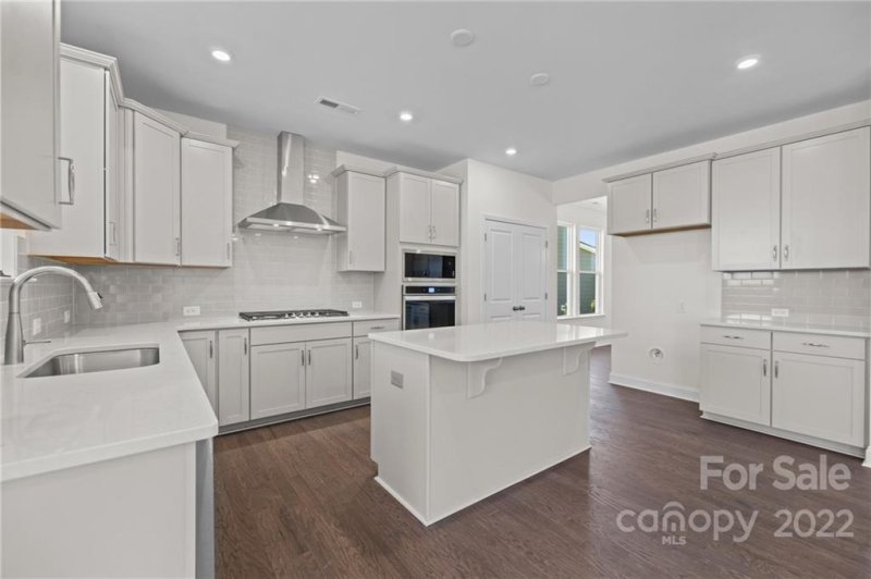 Property image 4 at 416 Clemson Tree Lane, Lake Wylie, SC 29710