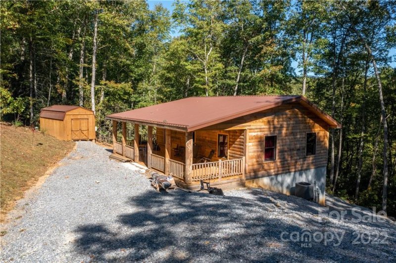 Property image 3 at 181 Pack Drive, Spruce Pine, NC 28777