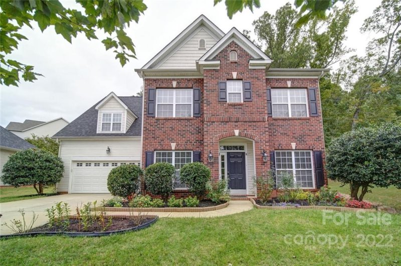 Property image 2 at 628 Ravenglass Drive, Fort Mill, SC 29715