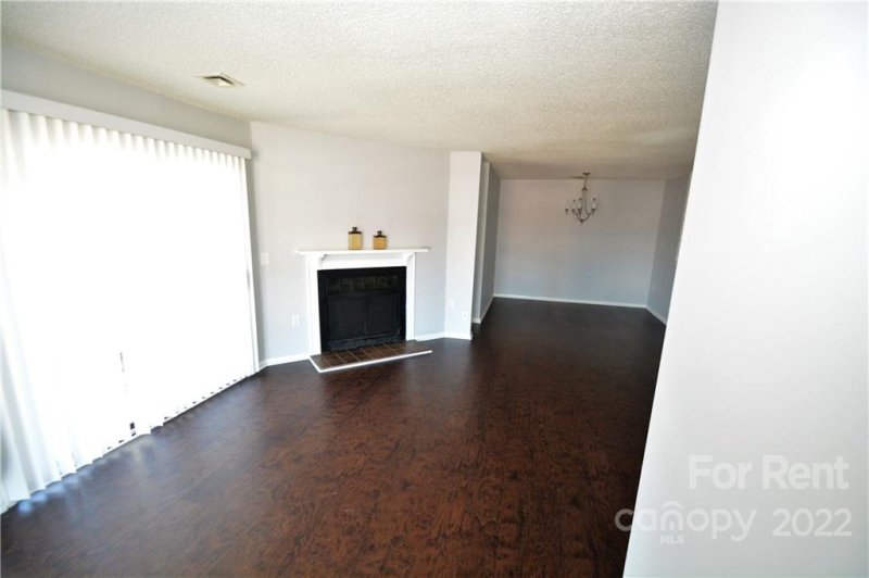 Property image 3 at 4821 Spring Lake Drive, Charlotte, NC 28213