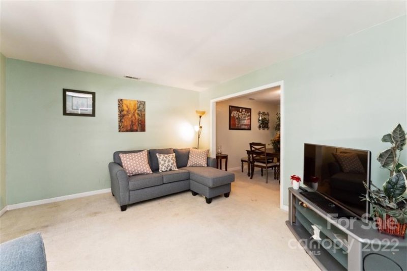 Property image 3 at 9130 Austin Ridge Lane, Charlotte, NC 28214