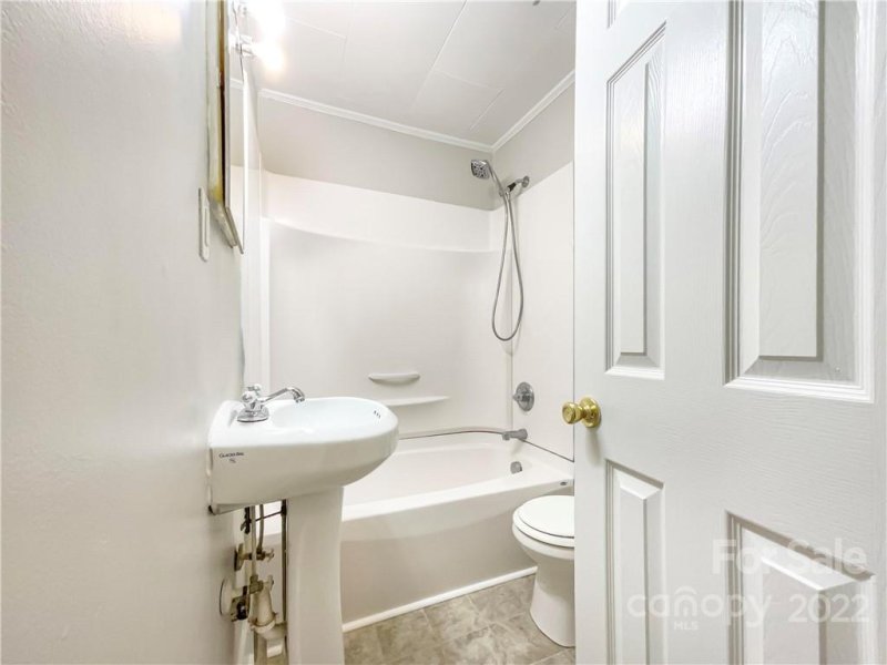 Property image 4 at 804 Walker Street, Kannapolis, NC 28081