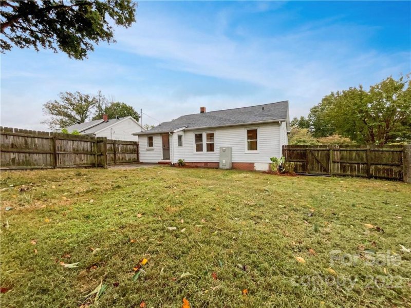 Property image 5 at 804 Walker Street, Kannapolis, NC 28081