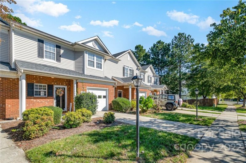 Property image 3 at 3822 Thomas Ridge Drive, Charlotte, NC 28269