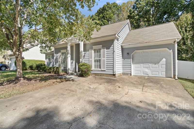 Property image 5 at 5616 Ebley Lane, Charlotte, NC 28227