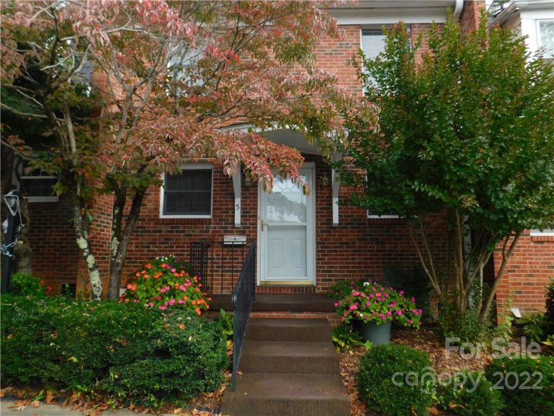 1407 Kensington Road