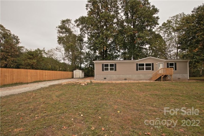 Property image 2 at 221 Turkey Pen Gap Road, Horse Shoe, NC 28742