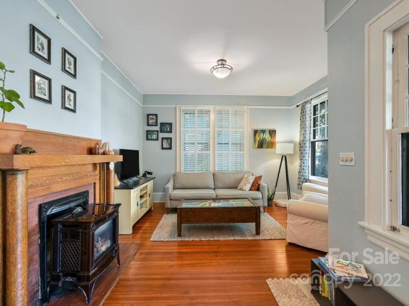 Property image 5 at 107 Annandale Avenue, Asheville, NC 28801