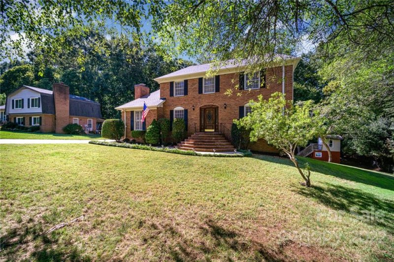 Property image 2 at 116 Dovershire Road, Charlotte, NC 28270
