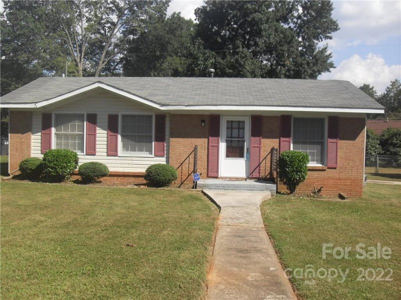 Property image 2 at 1200 Milan Road, Charlotte, NC 28216