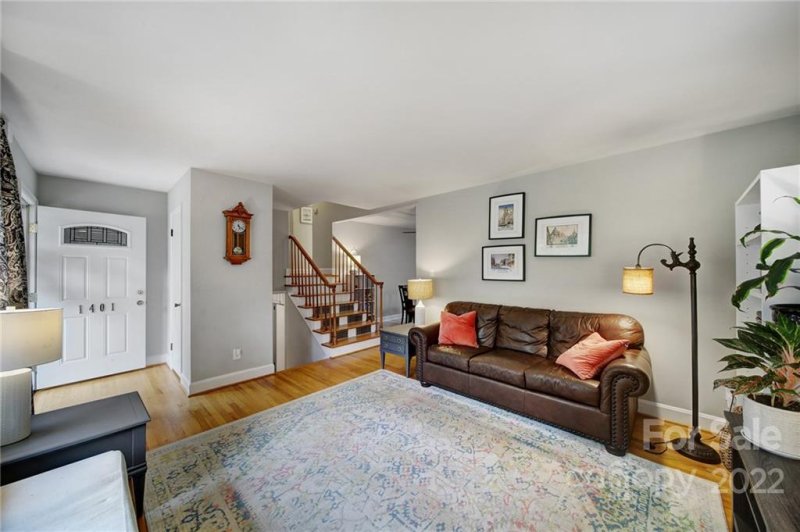 Property image 3 at 1401 Tarrington Avenue, Charlotte, NC 28205