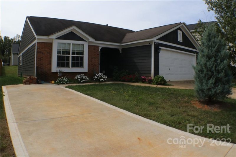 Property image 3 at 6814 Aerial Court, Charlotte, NC 28213