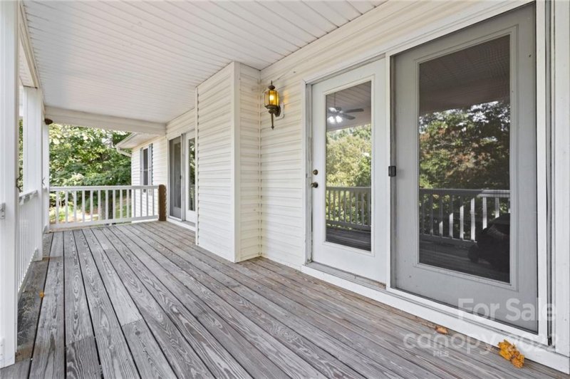 Property image 5 at 4 Spicewood Court, Flat Rock, NC 28731