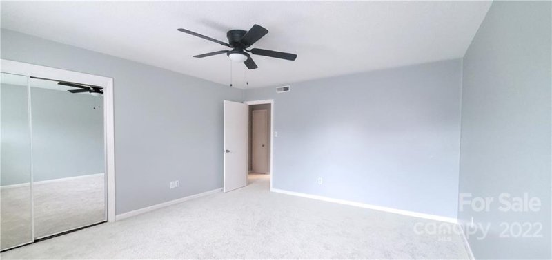 Property image 3 at 1848 Progress Lane, Charlotte, NC 28205