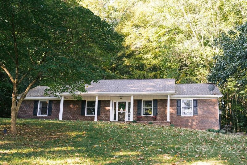 Property image 2 at 139 Stradley Mountain Road, Asheville, NC 28806