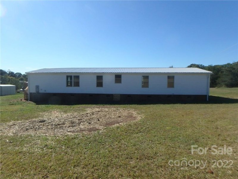 Property image 2 at 1210 Lynn Lane, Catawba, NC 28609