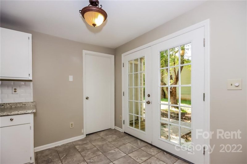 Property image 5 at 6029 Misty Way Lane, Charlotte, NC 28212