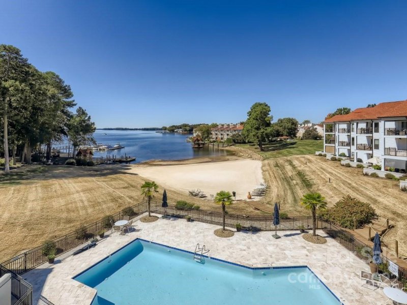 Property image 2 at 17810 Half Moon Lane, Cornelius, NC 28031