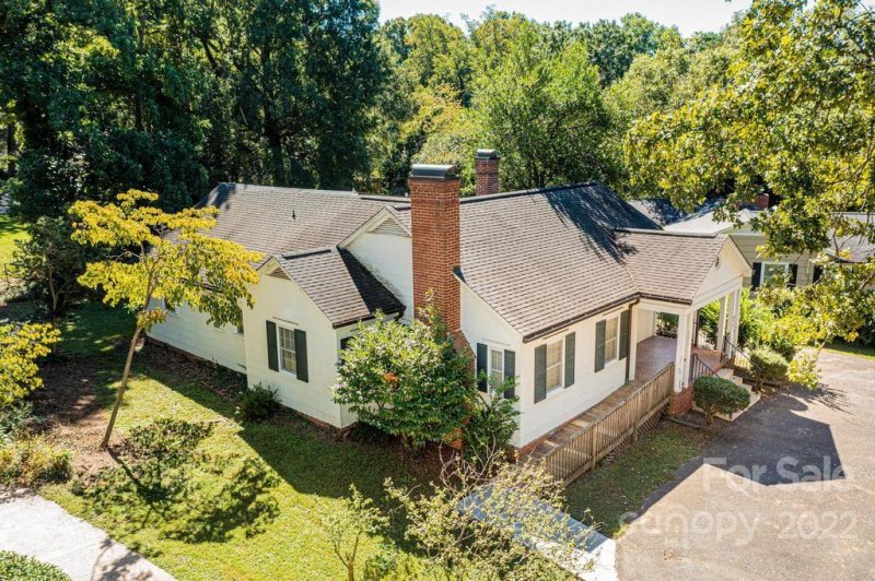 Property image 4 at 534 10th Street Drive, Hickory, NC 28601