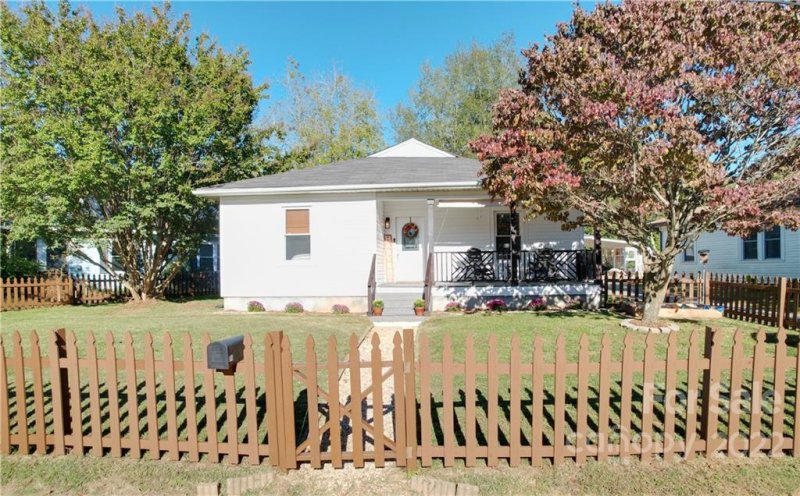 Property image 2 at 114 Edwards Avenue, Swannanoa, NC 28778