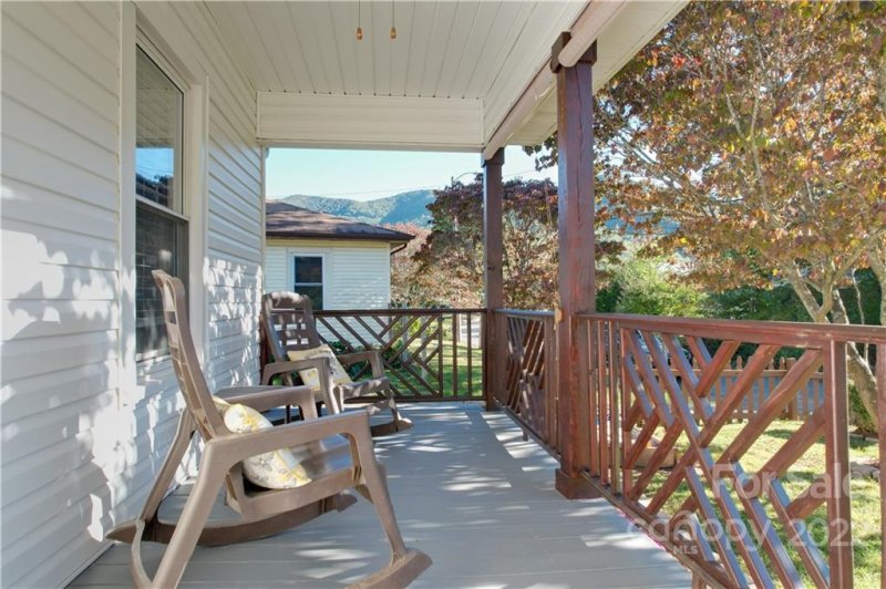 Property image 3 at 114 Edwards Avenue, Swannanoa, NC 28778