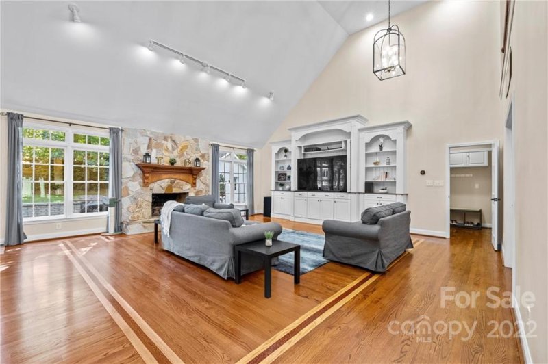 Property image 4 at 310 Whippoorwill Road, Mooresville, NC 28117