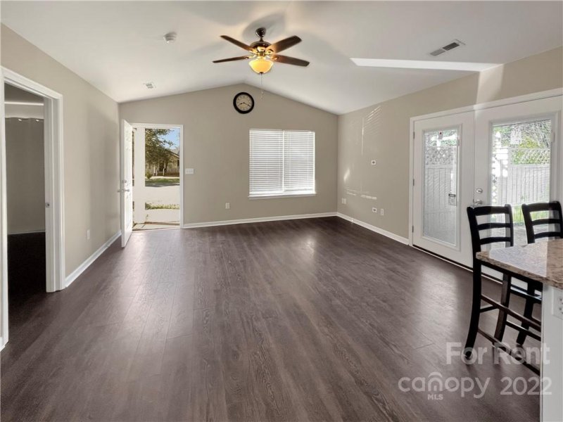 Property image 2 at 136 Mainview Drive, Mooresville, NC 28117