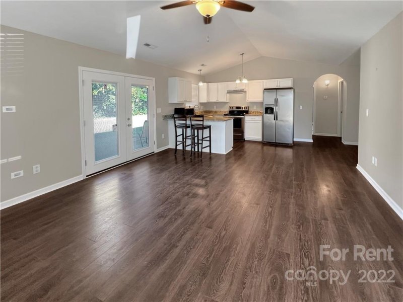 Property image 3 at 136 Mainview Drive, Mooresville, NC 28117