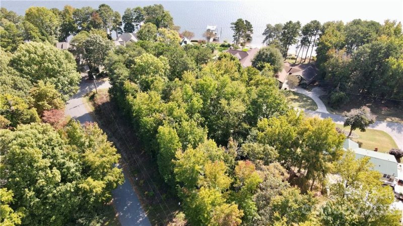 Property image 4 at 9627 Riviera Drive, Sherrills Ford, NC 28673