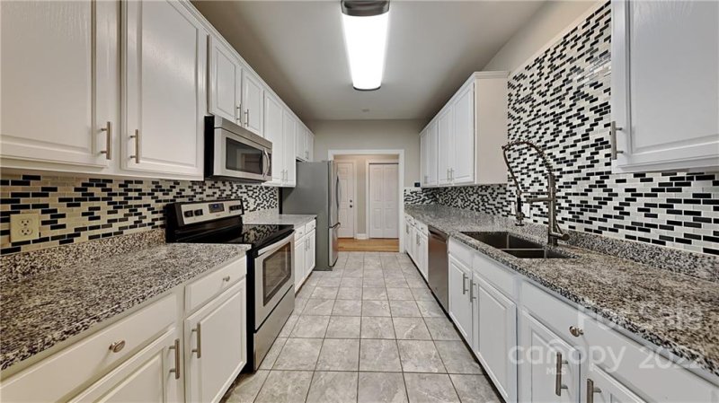 Property image 2 at 526 Kittiewake Lane, Clover, SC 29710