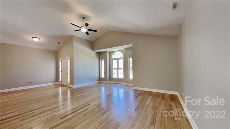 Property image 3 at 526 Kittiewake Lane, Clover, SC 29710