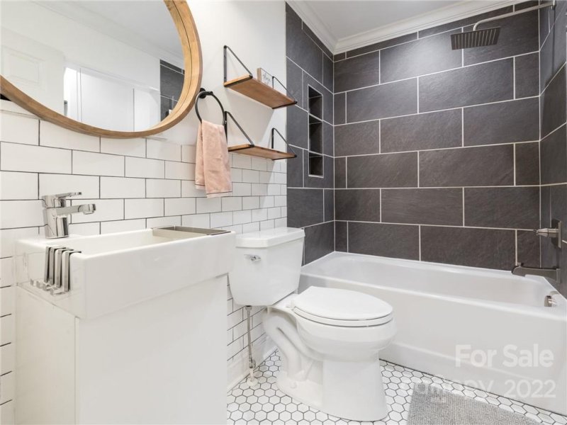 Property image 4 at 15220 Pawnee Trail, Matthews, NC 28104