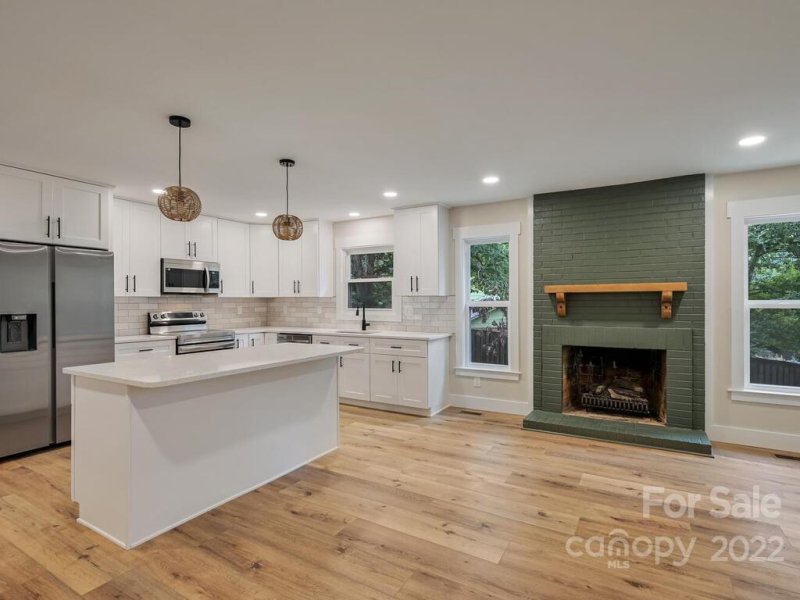 Property image 5 at 61 Knoll Ridge, Asheville, NC 28804