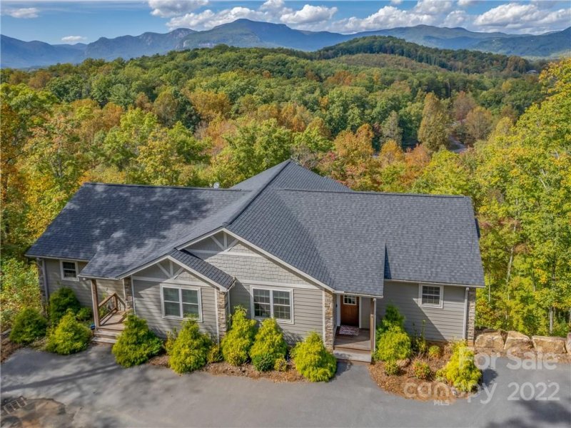 Property image 2 at 146 Red Hawk Knoll, Lake Lure, NC 28746