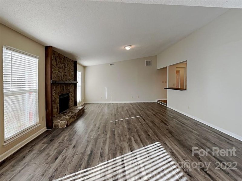 Property image 2 at 4700 Cricklewood Lane, Charlotte, NC 28212