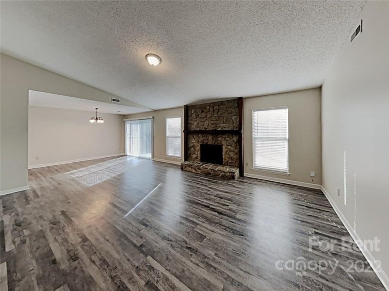 Property image 3 at 4700 Cricklewood Lane, Charlotte, NC 28212