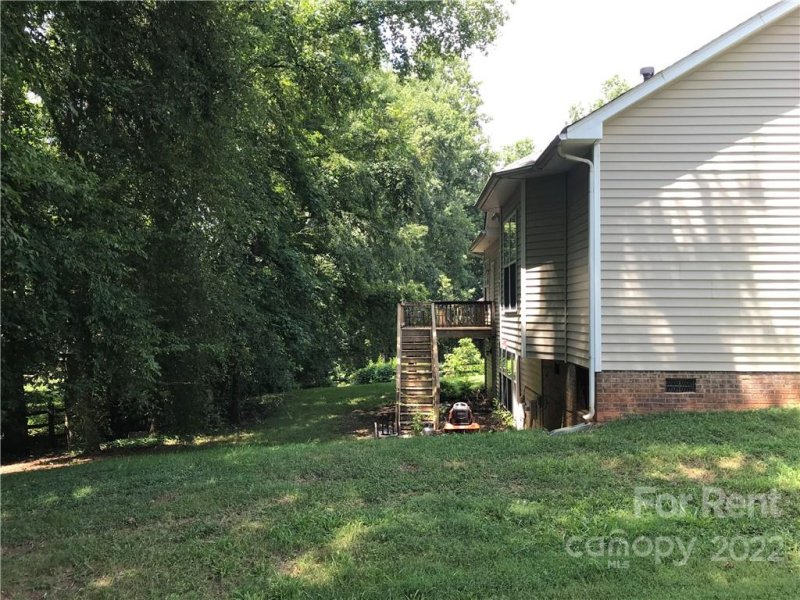 Property image 4 at 3400 Pasture View Court, Charlotte, NC 28269